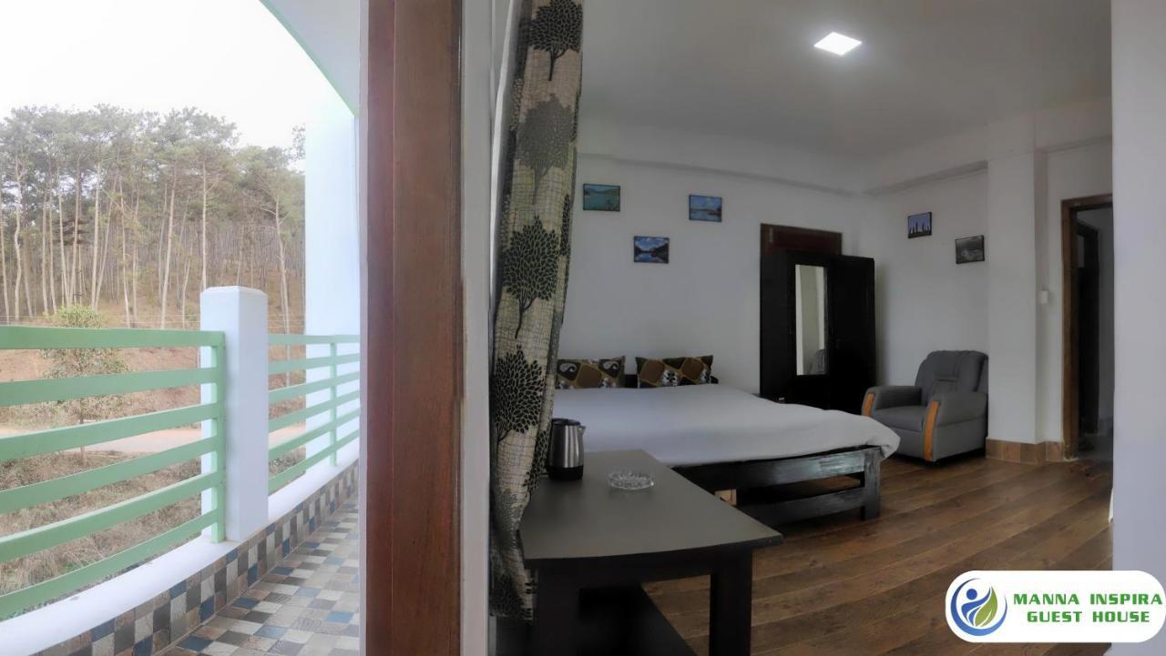 Manna Inspira Hotel Шилонг Екстериор снимка