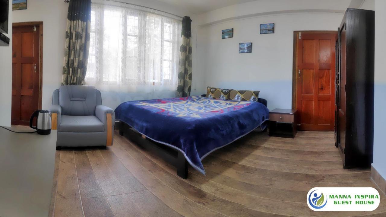 Manna Inspira Hotel Шилонг Екстериор снимка